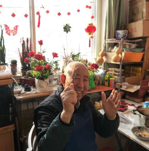 老人爱出虚汗怎么办？